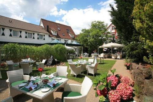 Hotel-Restaurant Arneggers Adler Tiefenbronn Zewnętrze zdjęcie