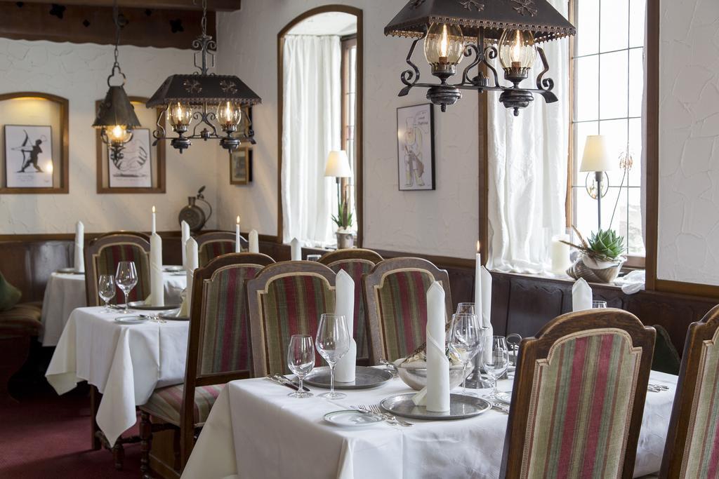 Hotel-Restaurant Arneggers Adler Tiefenbronn Zewnętrze zdjęcie